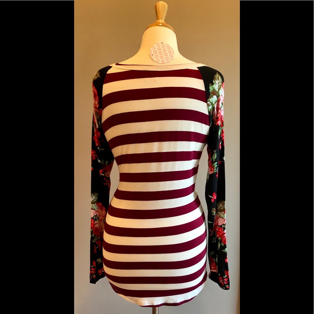 Stripe floral top - Picture 2 of 2